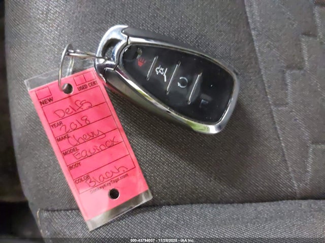 3GNAXSEV0JL135961 Chevrolet EQUINOX LT