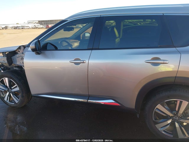JN8BT3DC9PW104830 Nissan Rogue Platinum Fwd