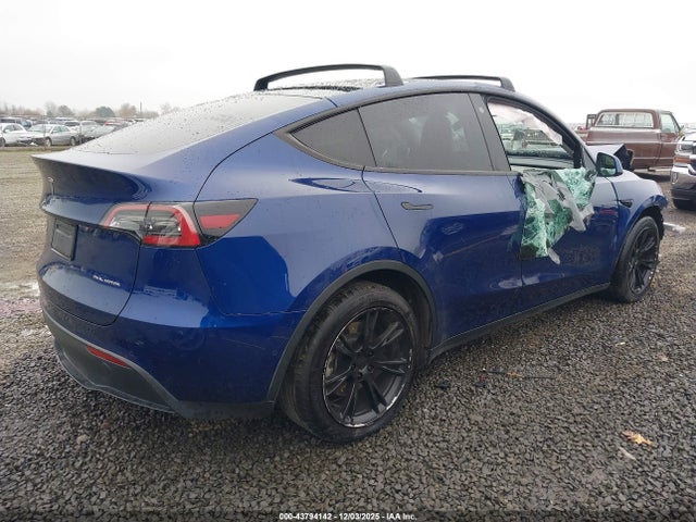 2021 TESLA MODEL Y 5YJYGAEE5MF196159 Photo 3