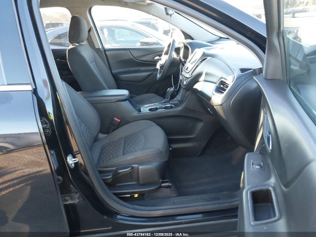 2GNAXKEV8K6301214 Chevrolet EQUINOX LT