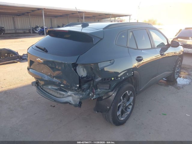 2025 CHEVROLET TRAX KL77LHEP5SC101656 Photo 3