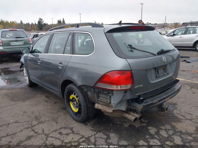 3VWPL7AJ5EM621967 Volkswagen Jetta Sportwagen 2.0l Tdi