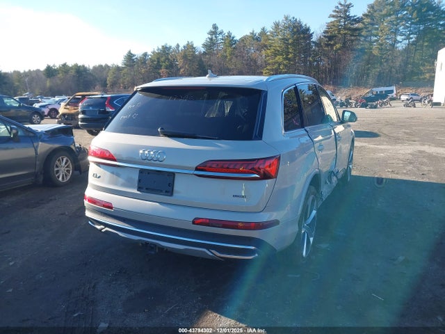 2020 AUDI Q7 WA1VXBF76LD012730 Photo 3