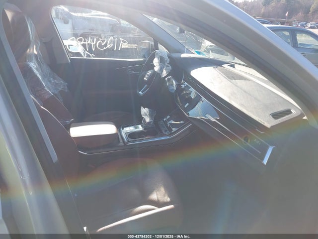 2020 AUDI Q7 WA1VXBF76LD012730 Photo 4