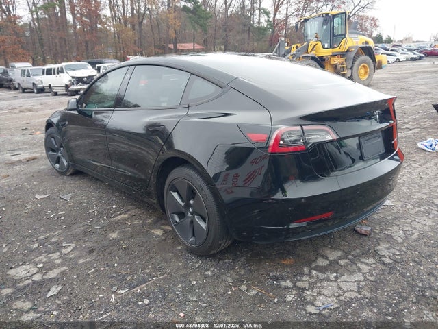 2021 TESLA MODEL 3 5YJ3E1EB9MF992158 Photo 2