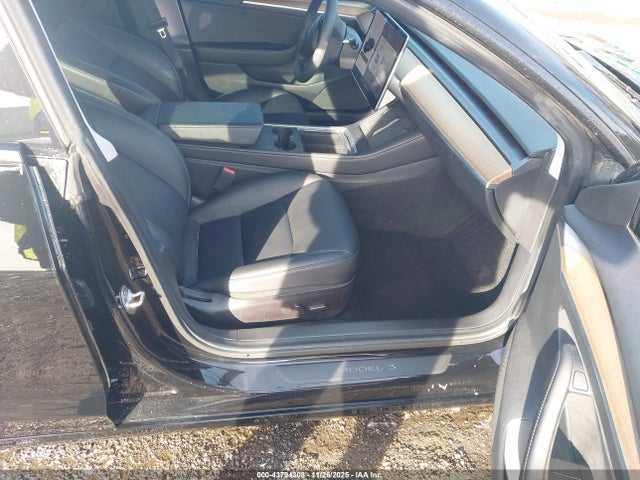 2021 TESLA MODEL 3 5YJ3E1EB9MF992158 Photo 4