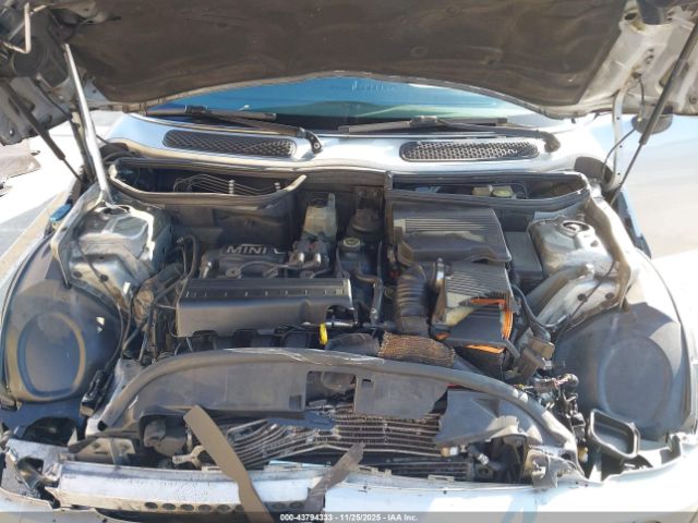2006 MINI COOPER WMWRC33536TJ79002 Photo 9