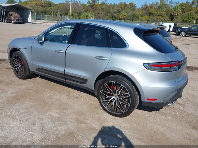 2023 PORSCHE MACAN WP1AG2A58PLB39936 Photo 2