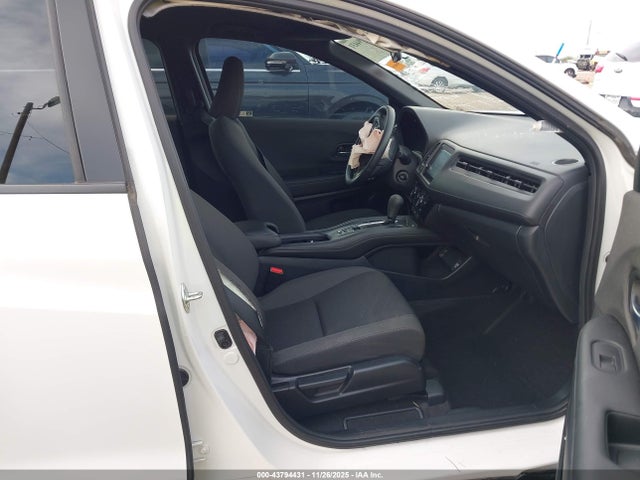 2021 HONDA HR-V 3CZRU5H17MM719037 Photo 4