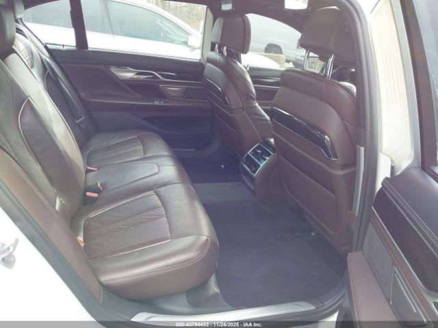 2018 BMW 740E WBA7J2C53JG938174 Photo 7