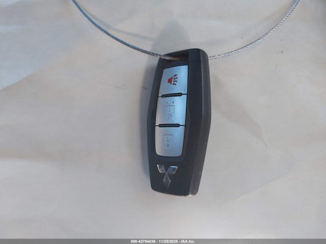 2023 MITSUBISHI OUTLANDER JA4J3TA8XPZ027756 Photo 10