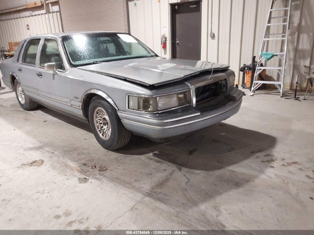 1993 LINCOLN TOWN CAR 1LNLM81W8PY626163