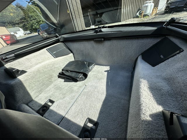 43794559 :رقم المزاد ، 1G1AY0780E5147284 vin ، 1984 Chevrolet Corvette مزاد بيع