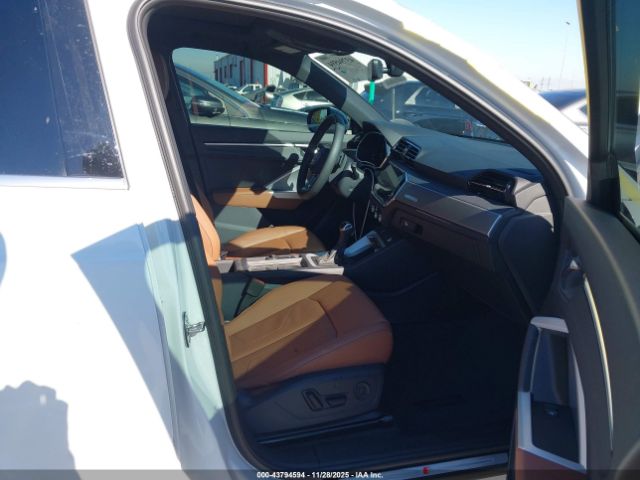 2024 AUDI Q3 WA1EECF3XR1200671 Photo 4