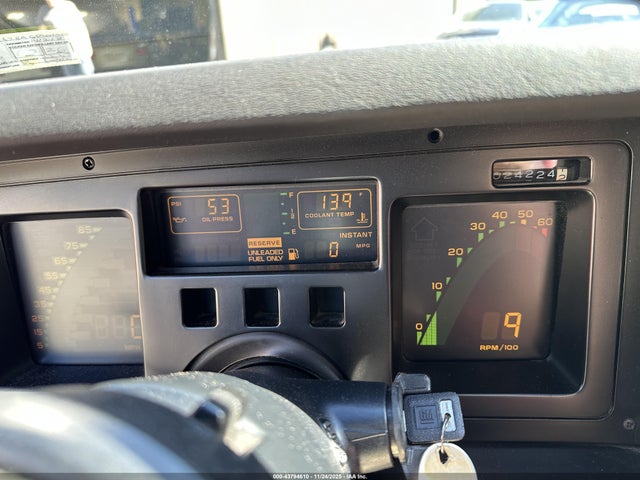 43794610 :رقم المزاد ، 1G1YY6789G5901710 vin ، 1986 Chevrolet Corvette مزاد بيع