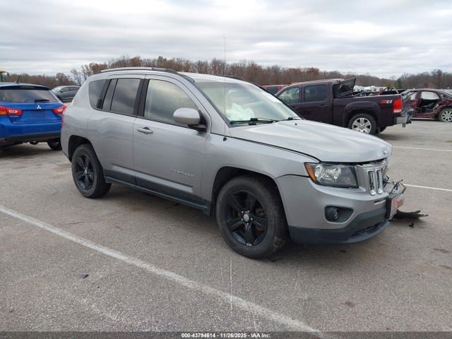 Продаж на аукціоні авто 2015 Jeep Compass Latitude, vin: 1C4NJDEB4FD340483, номер лоту: 43794614