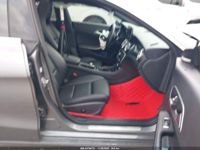 2019 MERCEDES-BENZ CLA 250 WDDSJ4GBXKN753289 Photo 4