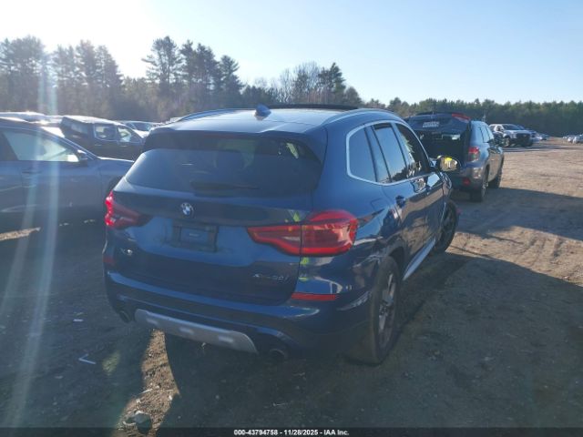 2021 BMW X3 5UXTY5C04M9F93668 Photo 3