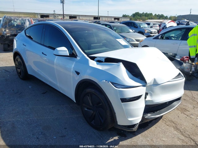 2026 TESLA MODEL Y 7SAYGDEE4TA496114 Photo 0
