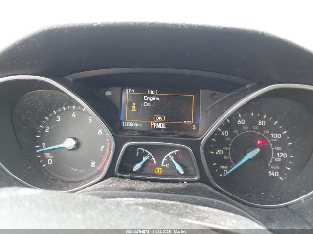 Ford FOCUS SE 2016 1FADP3F23GL250113 Image 23