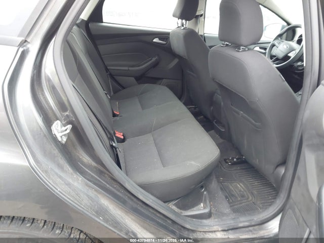 Ford FOCUS SE 2016 1FADP3F23GL250113 Image 24