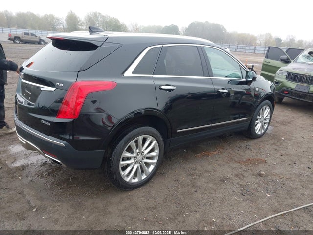 2017 CADILLAC XT5 1GYKNFRSXHZ194619 Photo 3