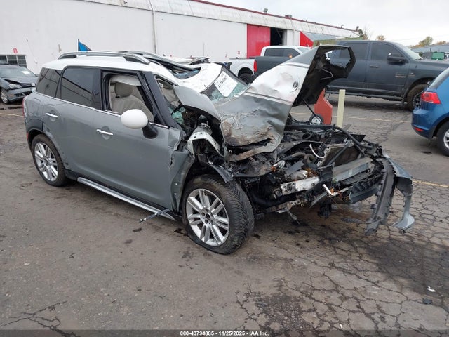 2018 MINI COUNTRYMAN WMZYT5C32J3E61295