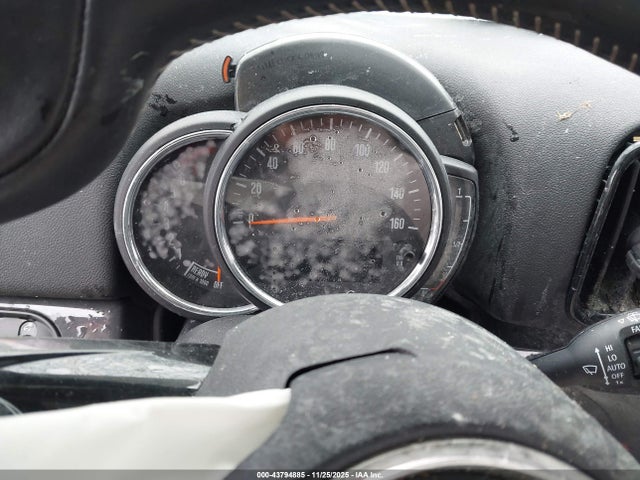 2018 MINI COUNTRYMAN WMZYT5C32J3E61295 Photo 6