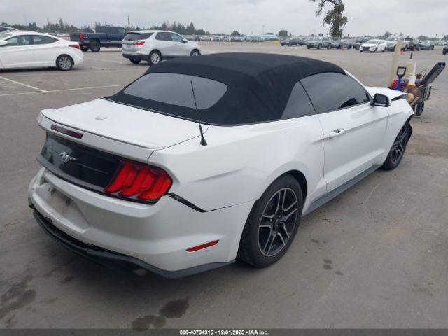 2022 FORD MUSTANG 1FATP8UH6N5106038 Photo 3