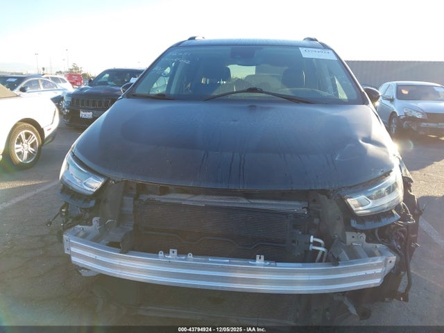 2C4RC1BG1NR141381 Chrysler Pacifica Touring L