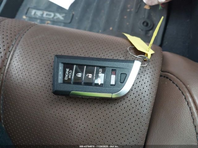 2022 ACURA RDX 5J8TC2H76NL006913 Photo 10