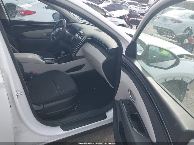 2022 HYUNDAI TUCSON 5NMJF3AE4NH108918 Photo 4