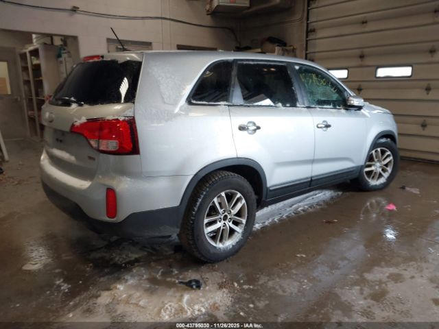 2014 KIA SORENTO 5XYKT3A64EG453673 Photo 3