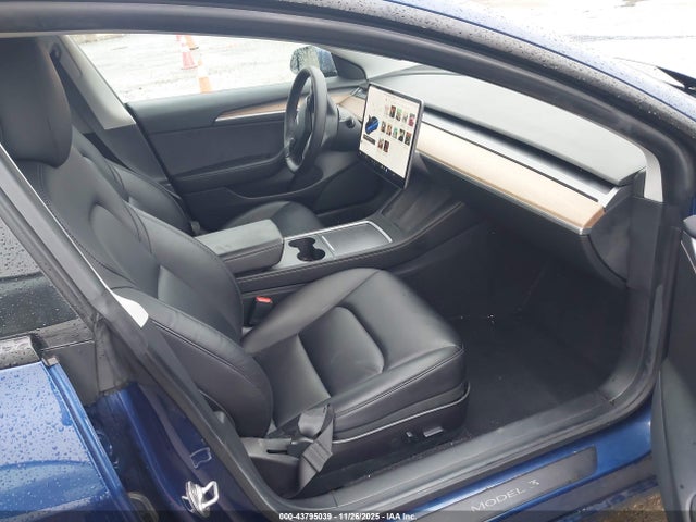 2021 TESLA MODEL 3 5YJ3E1EB5MF028236 Photo 4