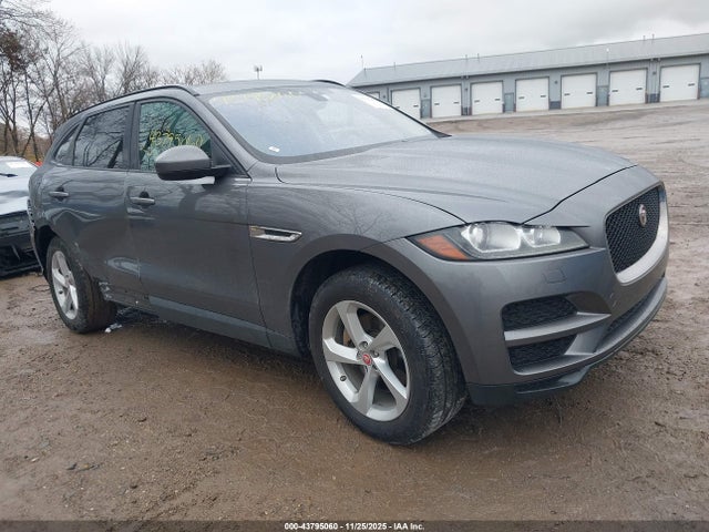 2018 JAGUAR F-PACE SADCJ2EVXJA243616 Photo 0