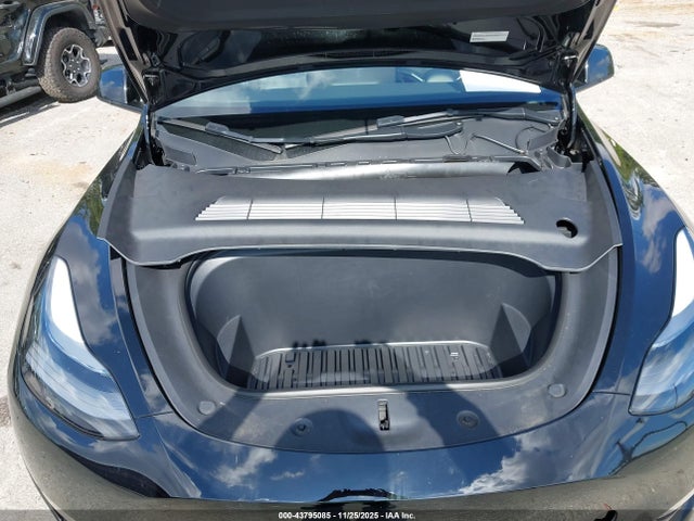 2023 TESLA MODEL Y 7SAYGDEE3PF928281 Photo 9