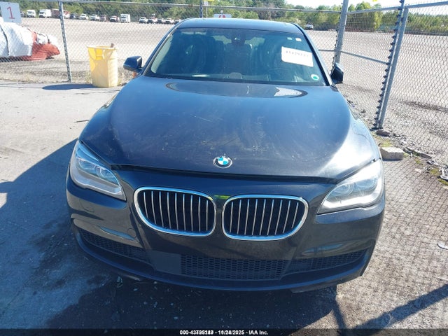 WBAYA8C57ED825195 BMW 750i