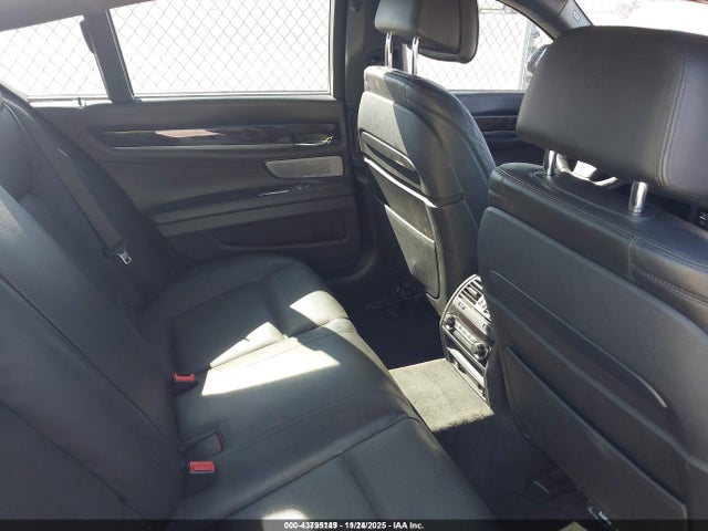 WBAYA8C57ED825195 BMW 750i