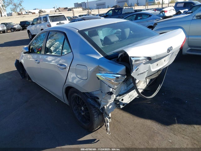 2T1BURHE3HC875219 Toyota COROLLA LE