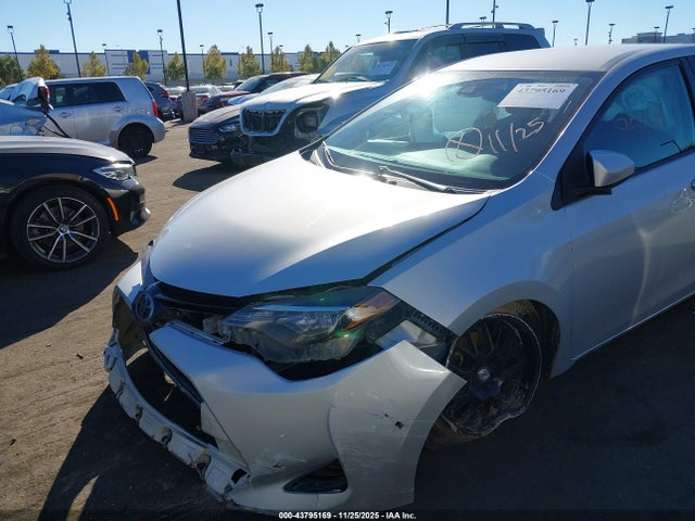 2T1BURHE3HC875219 Toyota COROLLA LE