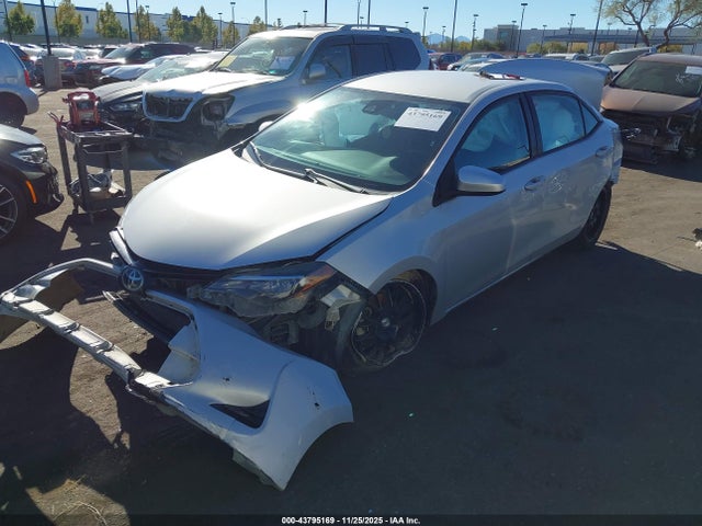 2T1BURHE3HC875219 Toyota COROLLA LE