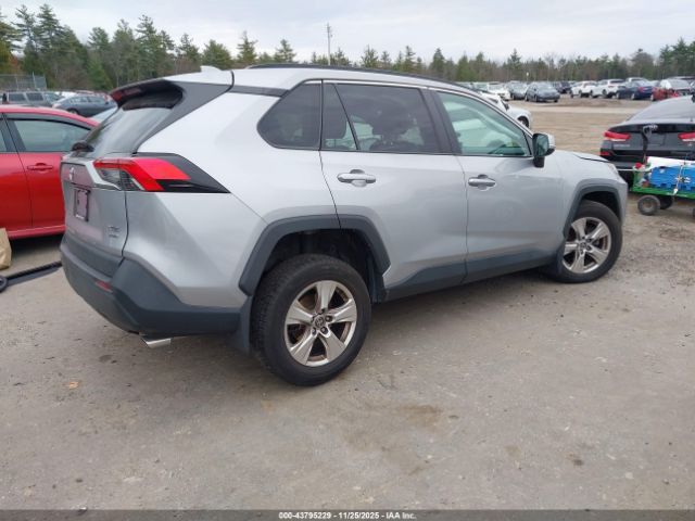 2021 TOYOTA RAV4 2T3P1RFV6MW209473 Photo 3