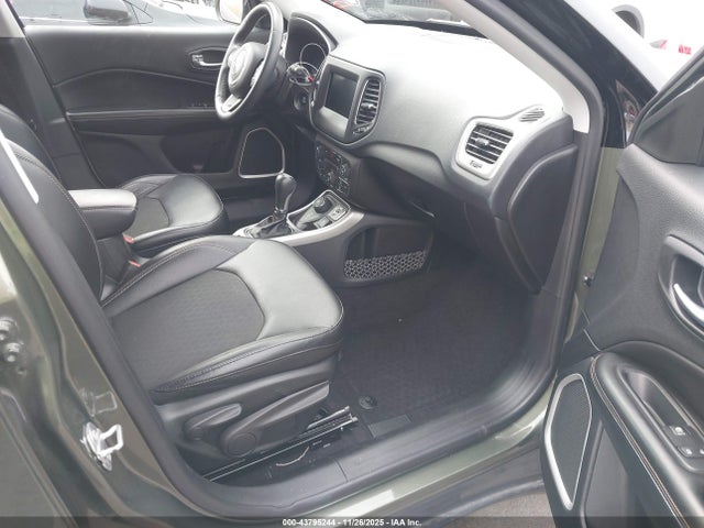 Jeep Compass Latitude 4x4 2019 3C4NJDBB8KT740894 Image 5