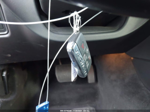 2017 JAGUAR F-TYPE SAJWA6AT3H8K45070 Photo 10