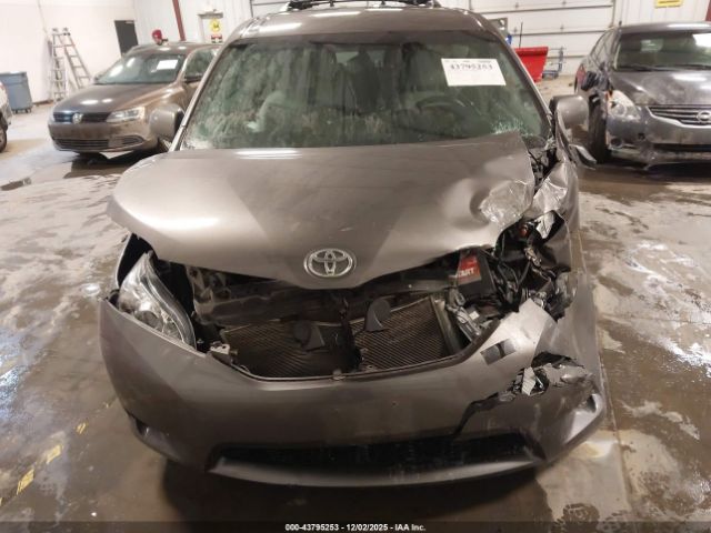 2016 TOYOTA SIENNA 5TDKK3DC6GS745271 Photo 5