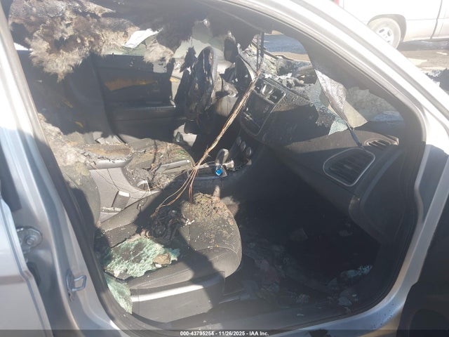 2012 CHRYSLER 200 1C3CCBBB0CN101369 Photo 4