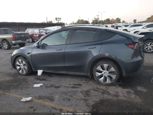 7SAYGDEEXPA190752 Tesla Model Y Awd/long Range Dual Motor All-wheel Drive