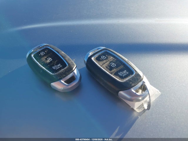 5NMS33AD6LH232741 Hyundai Santa Fe Sel