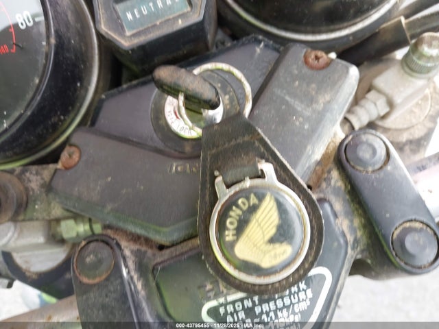 43795455 :رقم المزاد ، 1HFSC0408BA117399 vin ، 1981 Honda Cb900 C مزاد بيع