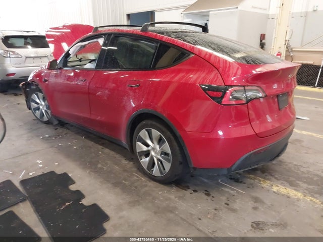 2020 TESLA MODEL Y 5YJYGDEE7LF053326 Photo 2